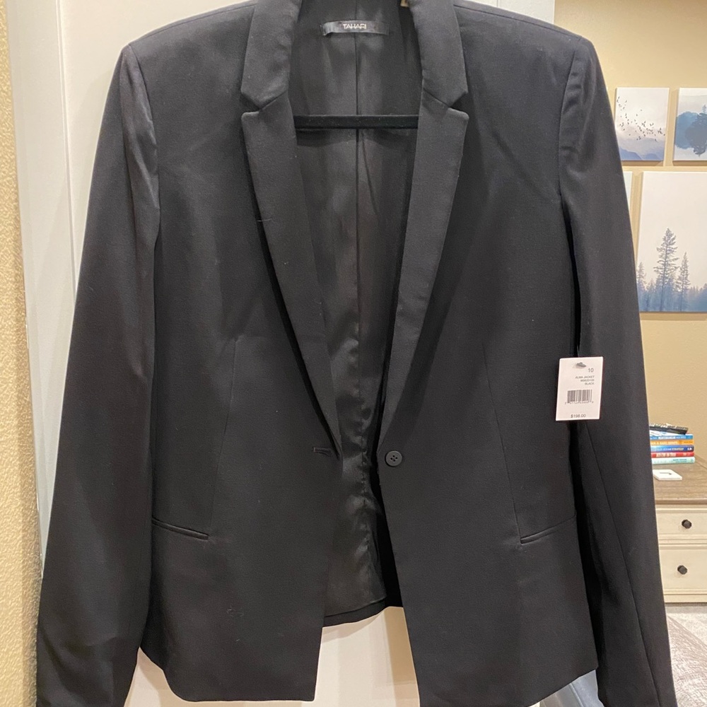 Tahari Size 10 Alma Black Jacket/Blazer